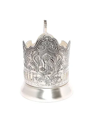 Серебряный подстаканник с чеканкой